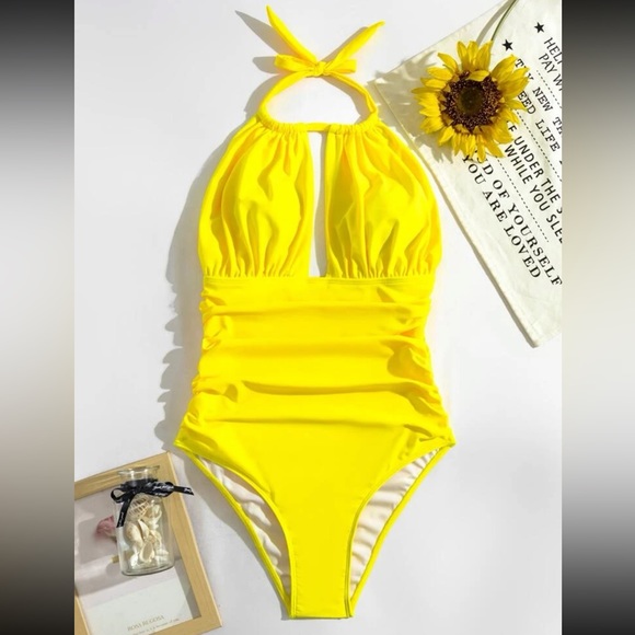 Luxe ruched one piece swimsuit - Picture 9 of 16